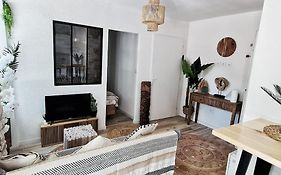 #New#Terrasse Sud Ouest#Pied De La Cité #1